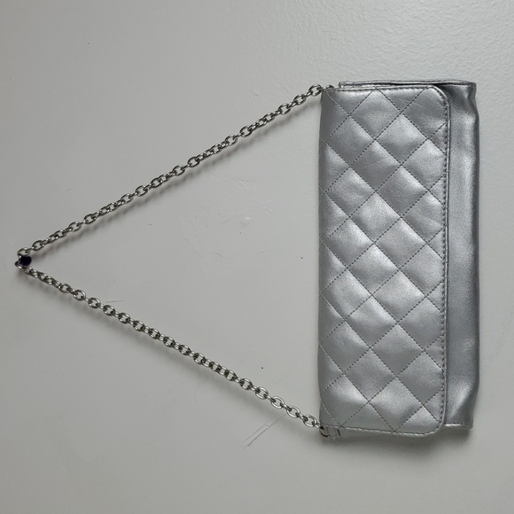 Celine Dion Sensational Silver Cushioned Bag - Picture 15 of 15